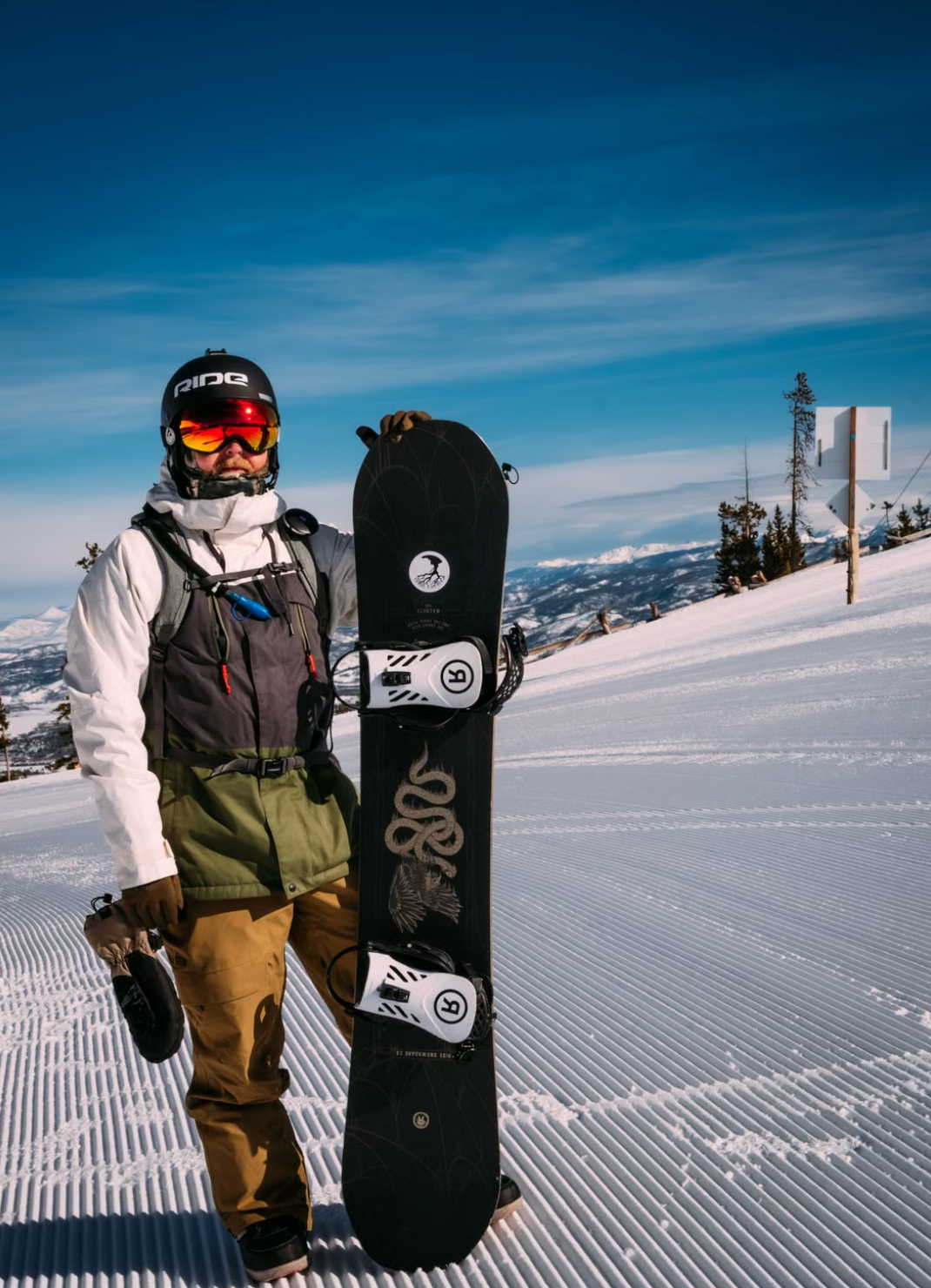 What to Wear Snowboarding in Japan: A Layering Guide