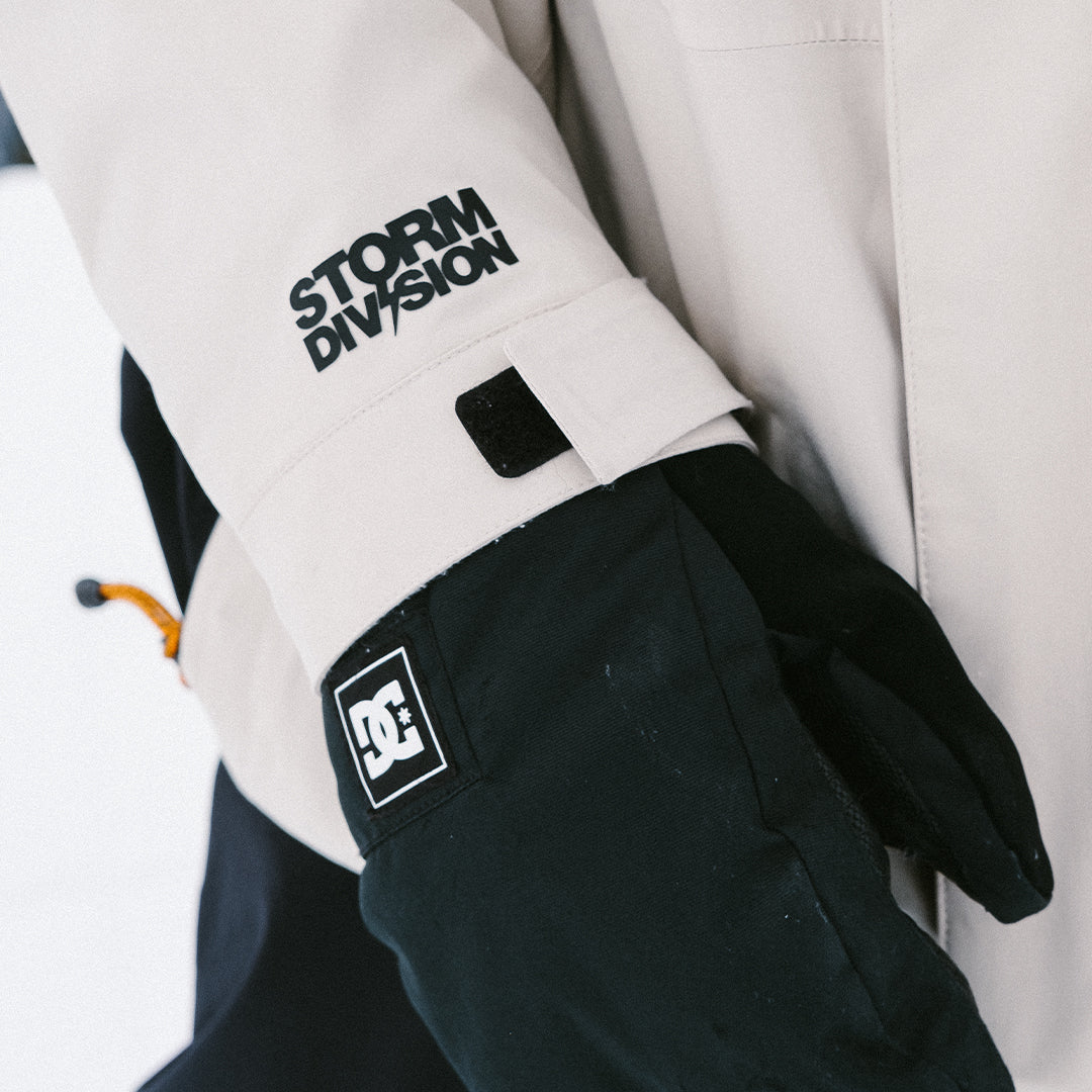 Snowboard Gloves & Mitts
