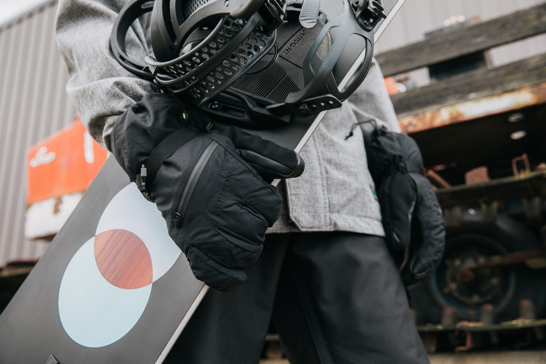 Mens Snowboard Gloves & Mitts-First Tracks Boardstore