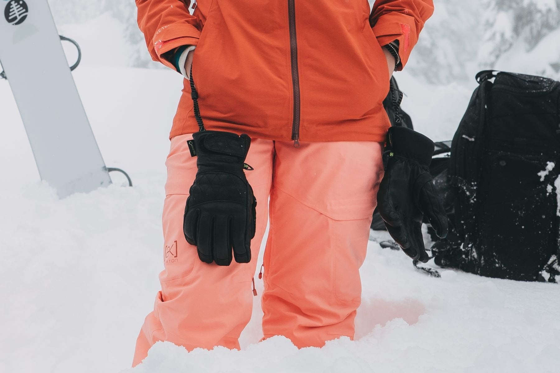 Womens Snowboard Gloves & Mitts